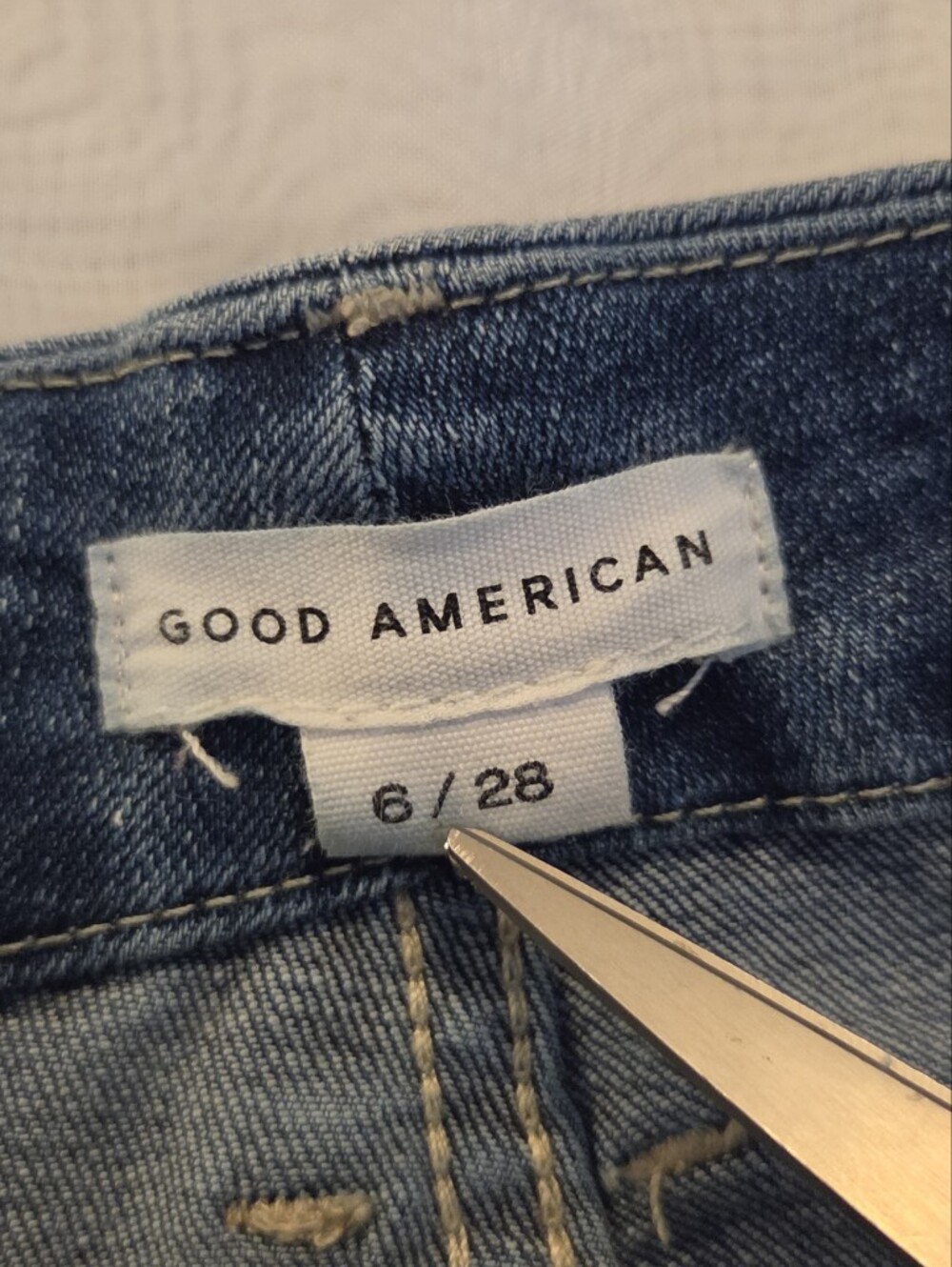 Good American Good Waist High-Rise Distressed Skinny Crop Jeans - Blue, 6 / 28 - Picture 4 of 13